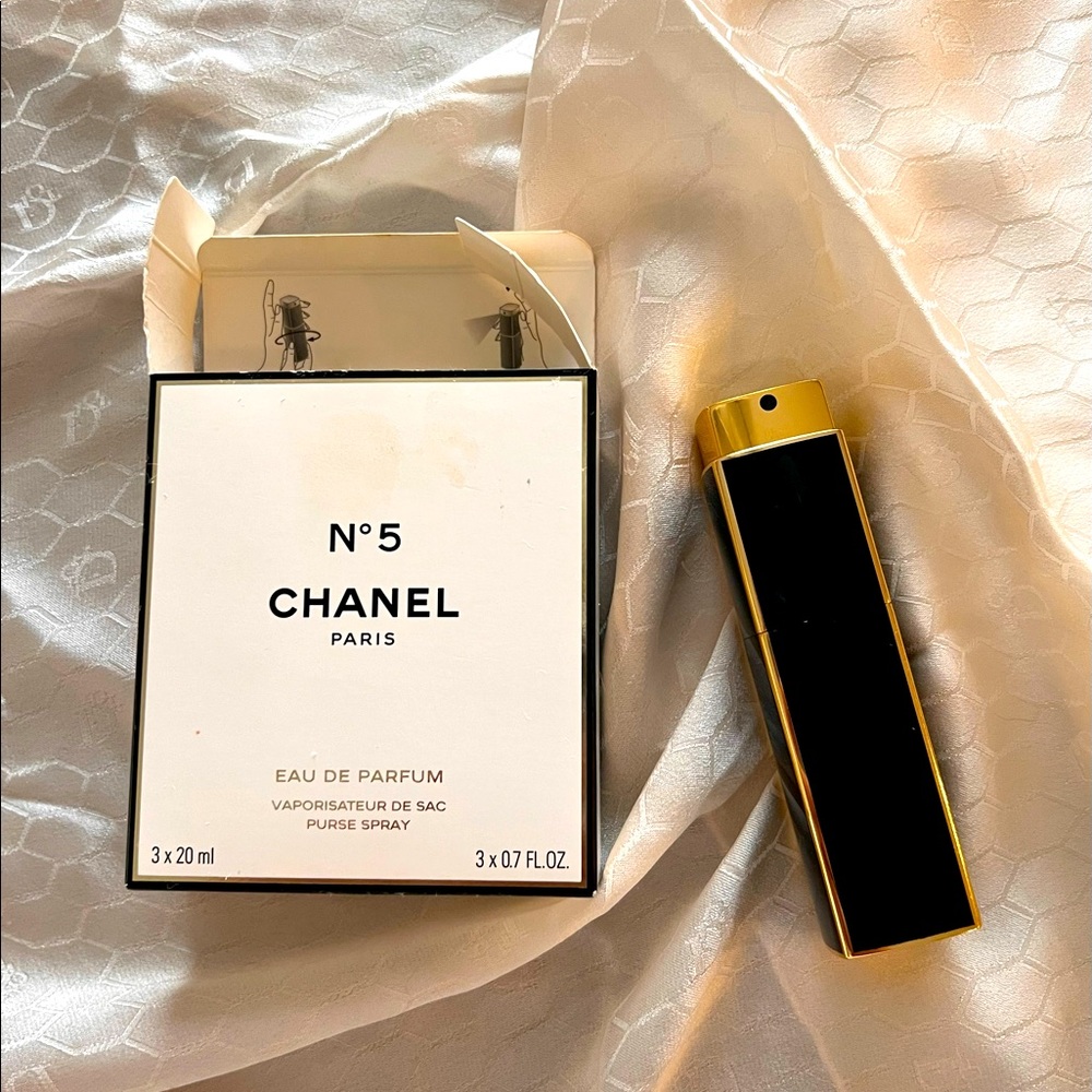 Chanel Perfume Purse Sprayer